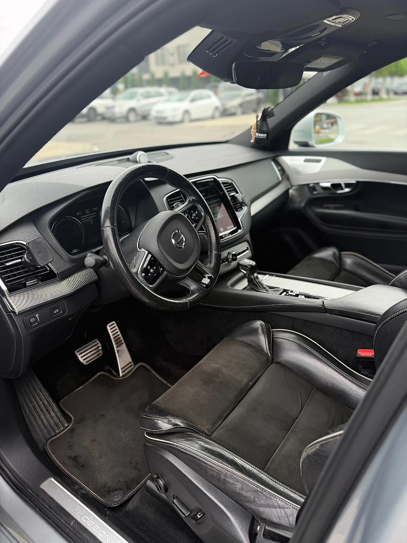 Volvo Xc90 R-design , Bowers&Wilkins, Панорама, FULL - изображение 10 | Auto.bg Volvo Xc90 R-design , Bowers&Wilkins, Панорама, FULL - изображение 10