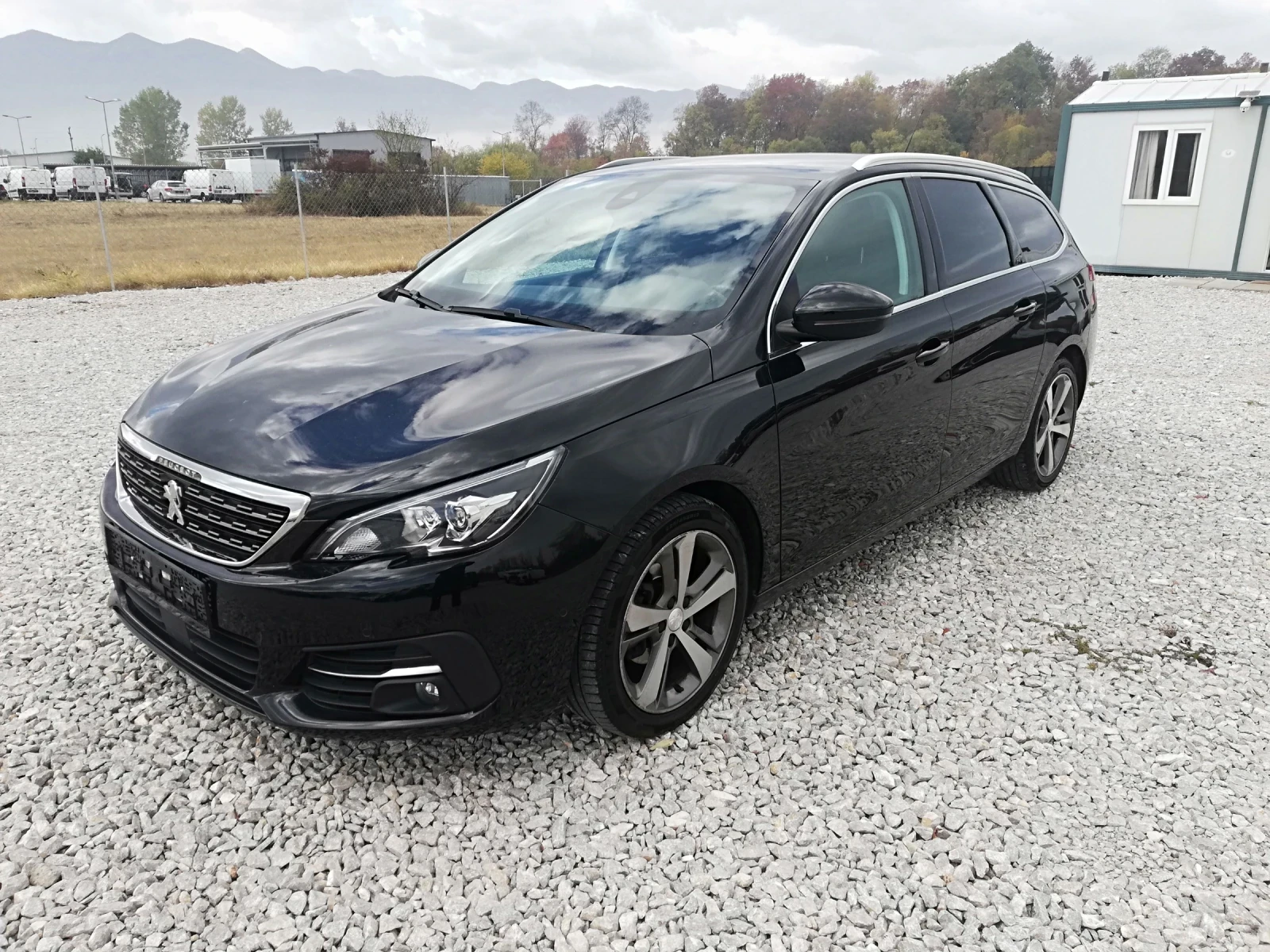 Peugeot 308 1.2i kli navi itali | Auto.bg — изображение 1 Peugeot 308 1.2i kli navi itali | Auto.bg — изображение 1