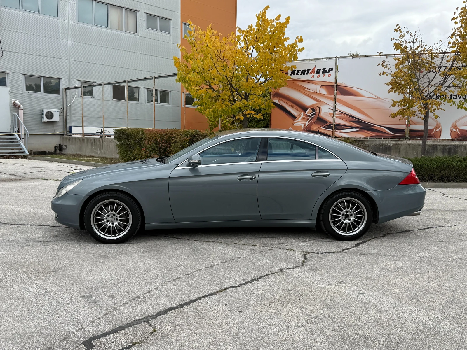 Mercedes-Benz CLS 320 3.0d 224 к.с.  - изображение 2 | Auto.bg Mercedes-Benz CLS 320 3.0d 224 к.с.  - изображение 2