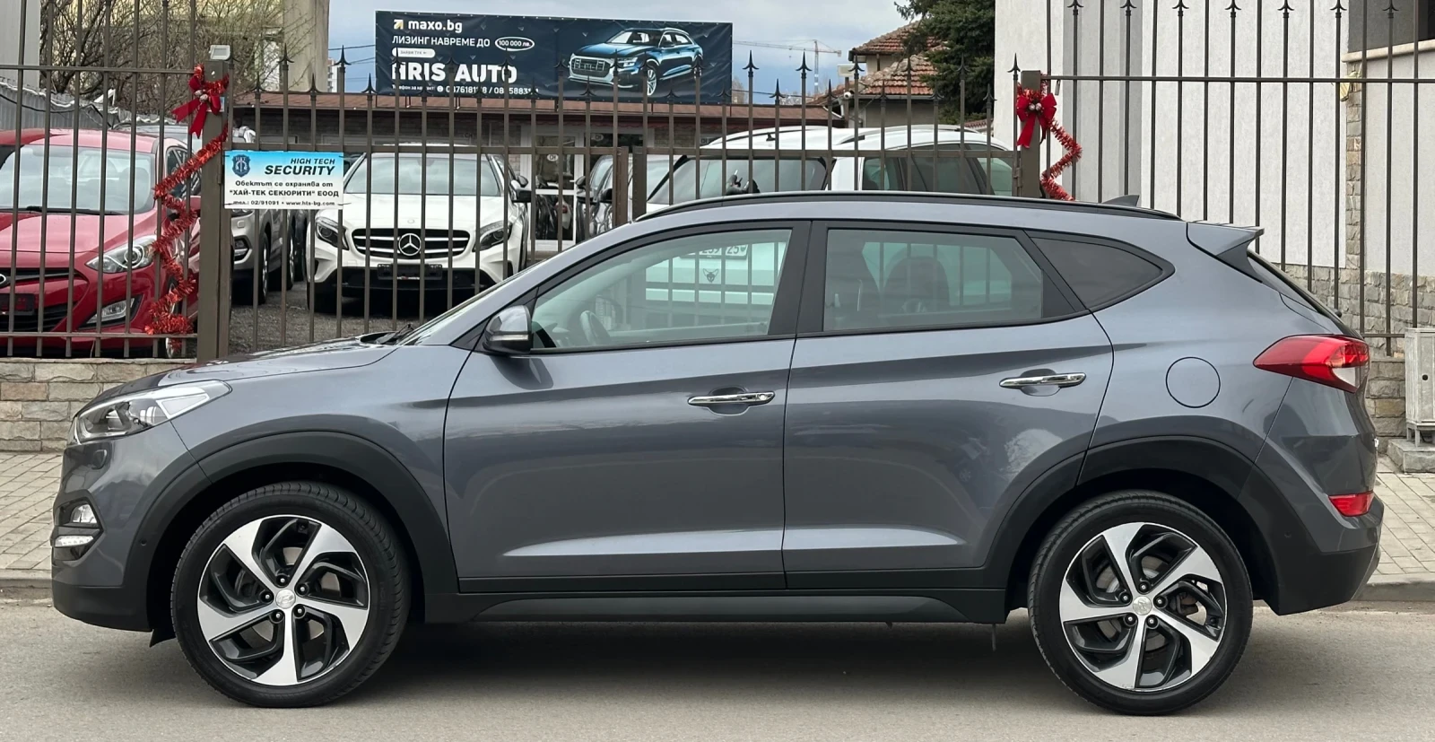 Hyundai Tucson 2.0 CRDI /4x4/Кожа/Панорама/Автоматик/ШВЕЙЦАРИЯ - изображение 6 | Auto.bg Hyundai Tucson 2.0 CRDI /4x4/Кожа/Панорама/Автоматик/ШВЕЙЦАРИЯ - изображение 6