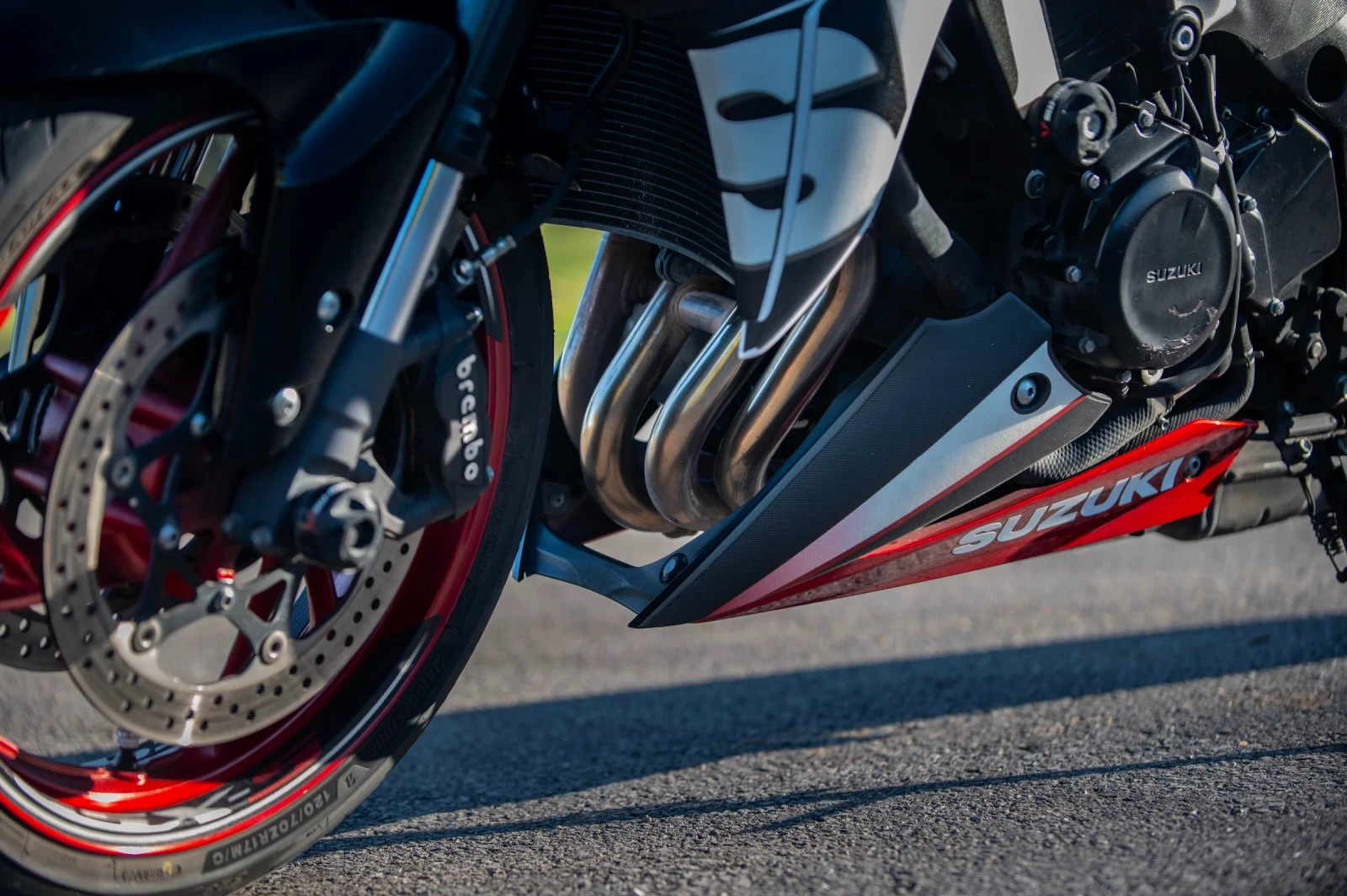 Suzuki Gsx S 1000 SWISS EDITION - изображение 10 | Auto.bg Suzuki Gsx S 1000 SWISS EDITION - изображение 10