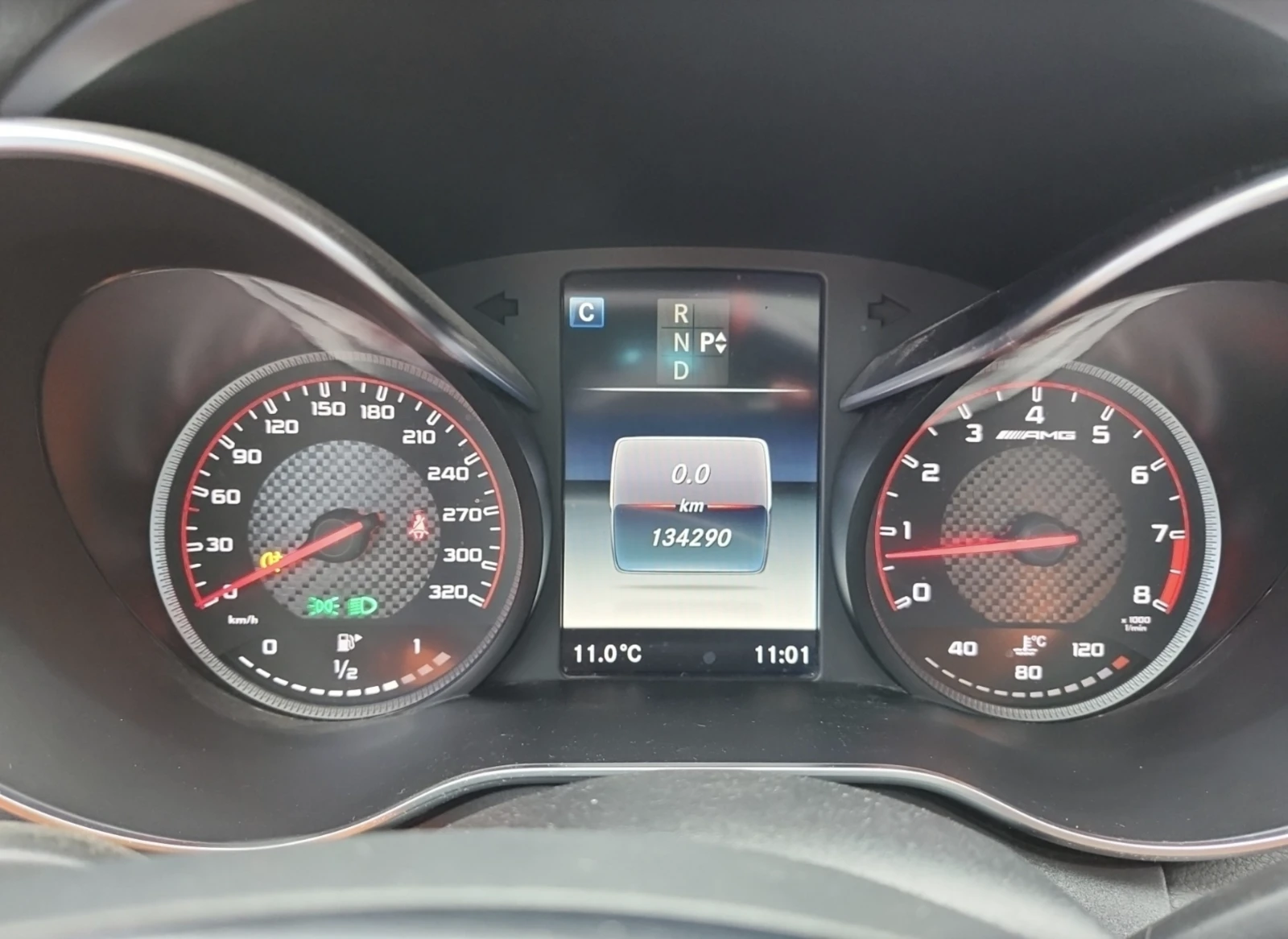 Mercedes-Benz C 63 AMG S - изображение 6 | Auto.bg Mercedes-Benz C 63 AMG S - изображение 6