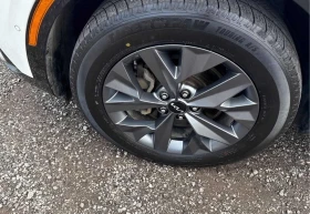 Kia Sportage Hybrid* 360cam* Обдух* Пано* Подгрев - 39500 лв. / 20196.03 € - 88912917 12 | Car24.bg Kia Sportage Hybrid* 360cam* Обдух* Пано* Подгрев - 39500 лв. / 20196.03 € - 88912917 12