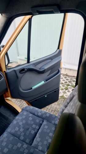 Mercedes-Benz Sprinter 313 8+ 1 Климатик Пътнически | Auto.bg — изображение 13 Mercedes-Benz Sprinter 313 8+ 1 Климатик Пътнически | Auto.bg — изображение 13