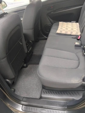 Kia Carens 2.0 - 2900 € / 5671.91 лв. - 53998169 16 | Car24.bg Kia Carens 2.0 - 2900 € / 5671.91 лв. - 53998169 16