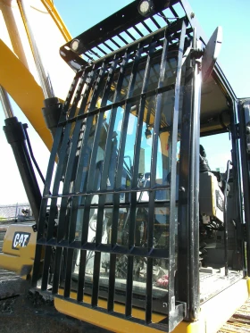 Багер Cat 320-07A | Auto.bg — изображение 11 Багер Cat 320-07A | Auto.bg — изображение 11