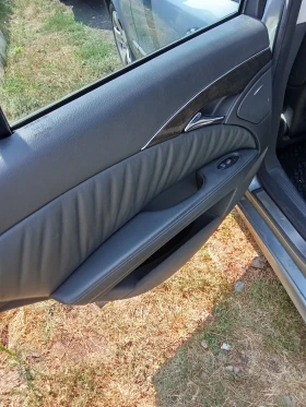 Mercedes-Benz E 220 - 4200 € - 37208920 9 | Car24.bg Mercedes-Benz E 220 - 4200 € - 37208920 9