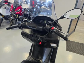 Suzuki Burgman 400ie, ABS, Facelift, Уникат-13000км.! | Auto.bg — изображение 13 Suzuki Burgman 400ie, ABS, Facelift, Уникат-13000км.! | Auto.bg — изображение 13