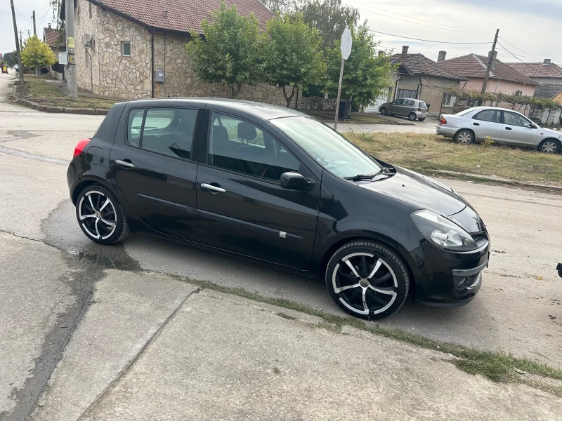 Renault Clio 1.2 I 16v 100 hp - 1799 € - 15718880 1 | Car24.bg Renault Clio 1.2 I 16v 100 hp - 1799 € - 15718880 1