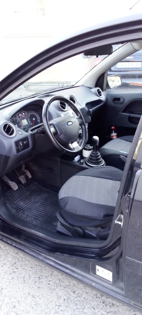 Ford Fiesta 1, 4i 80 к.с. ГАЗ - 1300 € / 2542.58 лв. - 98698371 2 | Car24.bg Ford Fiesta 1, 4i 80 к.с. ГАЗ - 1300 € / 2542.58 лв. - 98698371 2
