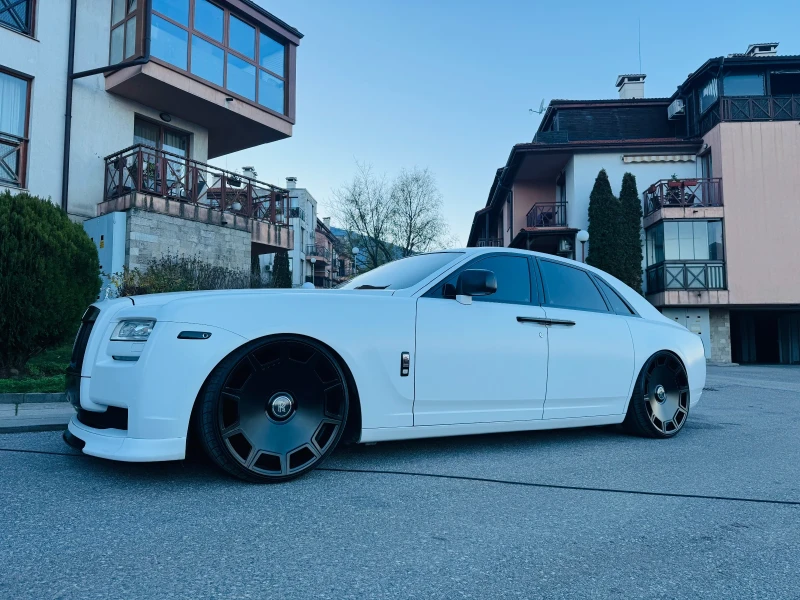 Rolls-Royce Ghost Предлага се и Собствен ЛИЗИНГ Black badge v12 600h - 125000 € / 244478.75 лв. - 89642960 1 | Car24.bg Rolls-Royce Ghost Предлага се и Собствен ЛИЗИНГ Black badge v12 600h - 125000 € / 244478.75 лв. - 89642960 1