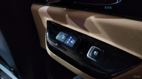 Kia Carnival 3.5* SIGNATURE* КОЖА* ПОДГРЕВ* ОБДУХВАНЕ* 360* | Auto.bg — изображение 17 Kia Carnival 3.5* SIGNATURE* КОЖА* ПОДГРЕВ* ОБДУХВАНЕ* 360* | Auto.bg — изображение 17