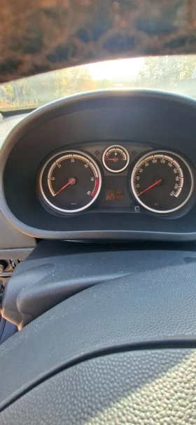 Opel Corsa 1.3CDTI - 2500 € - 97053624 7 | Car24.bg Opel Corsa 1.3CDTI - 2500 € - 97053624 7