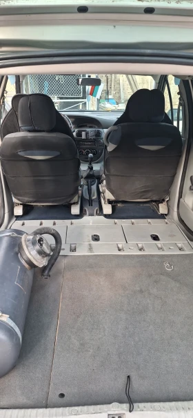Renault Scenic 1.6 16V 107к.с. (K4M) Газ/Бензин - 1300 € / 2542.58 лв. - 70471170 15 | Car24.bg Renault Scenic 1.6 16V 107к.с. (K4M) Газ/Бензин - 1300 € / 2542.58 лв. - 70471170 15
