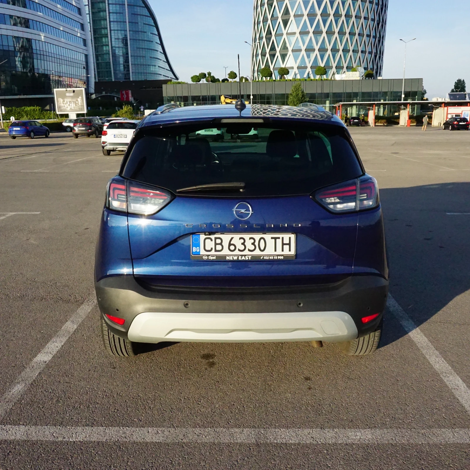 Opel Crossland X Elegance 1.2 AT6 MY22 - изображение 5 | Auto.bg Opel Crossland X Elegance 1.2 AT6 MY22 - изображение 5