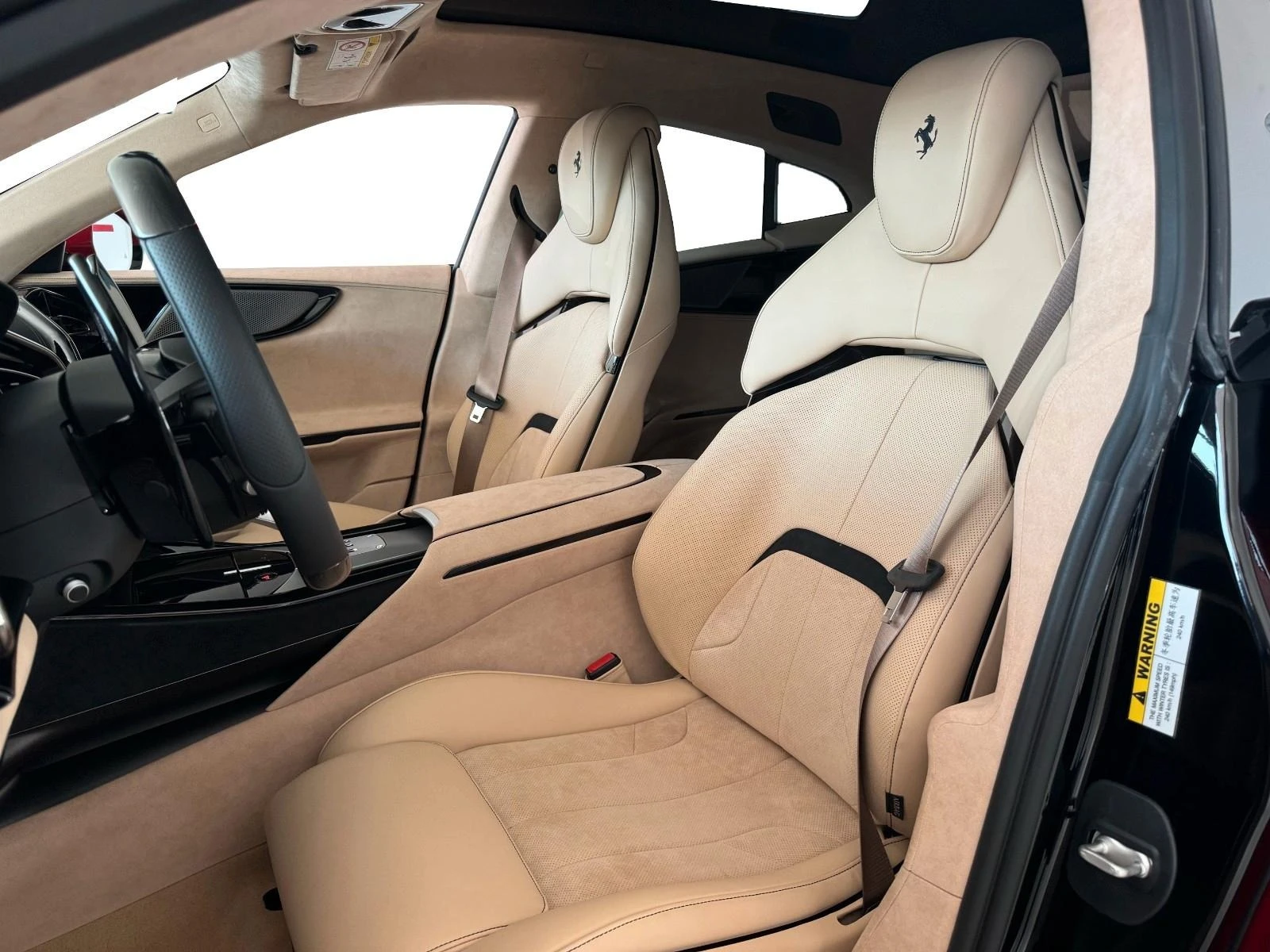 Ferrari Purosangue V12/CERAMIC/CARBON/MATRIX/PANO/360/ - изображение 9 | Auto.bg Ferrari Purosangue V12/CERAMIC/CARBON/MATRIX/PANO/360/ - изображение 9