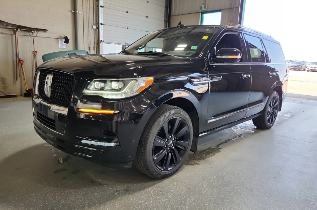 Lincoln Navigator * Pano* Blind Spot* 360* Обдух* Подгрев* 7местен* | Auto.bg — изображение 1 Lincoln Navigator * Pano* Blind Spot* 360* Обдух* Подгрев* 7местен* | Auto.bg — изображение 1