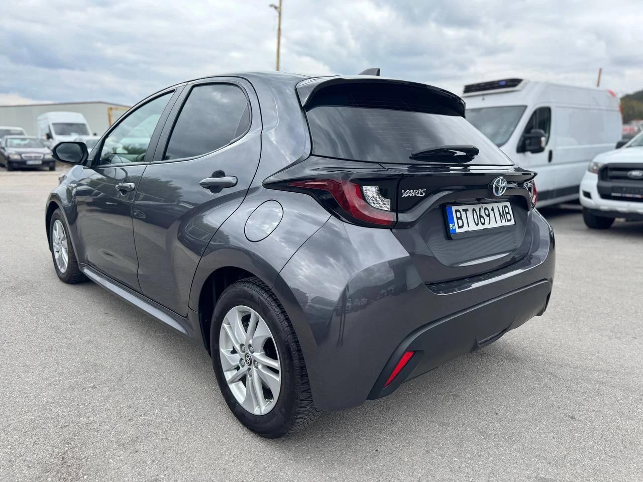Toyota Yaris 1.5Hybrid e-CVT - изображение 4 | Auto.bg Toyota Yaris 1.5Hybrid e-CVT - изображение 4