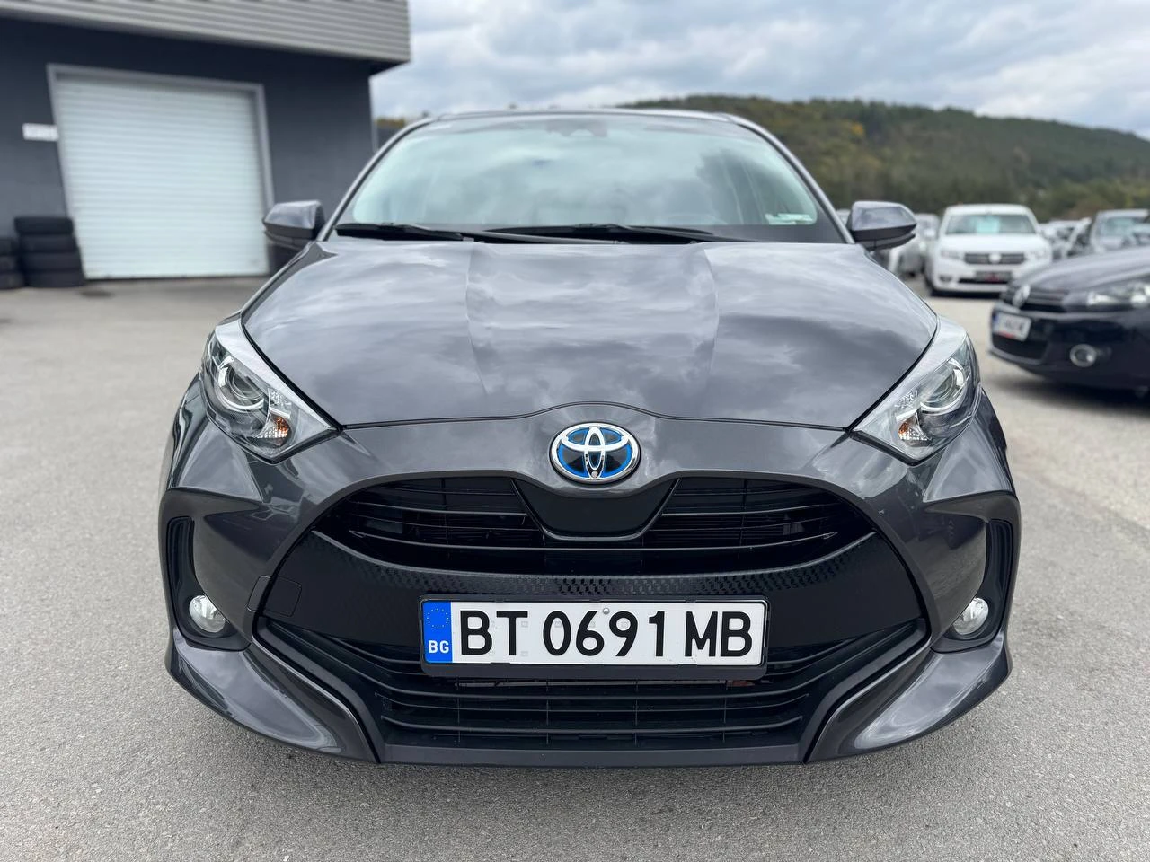 Toyota Yaris 1.5Hybrid e-CVT - изображение 2 | Auto.bg Toyota Yaris 1.5Hybrid e-CVT - изображение 2