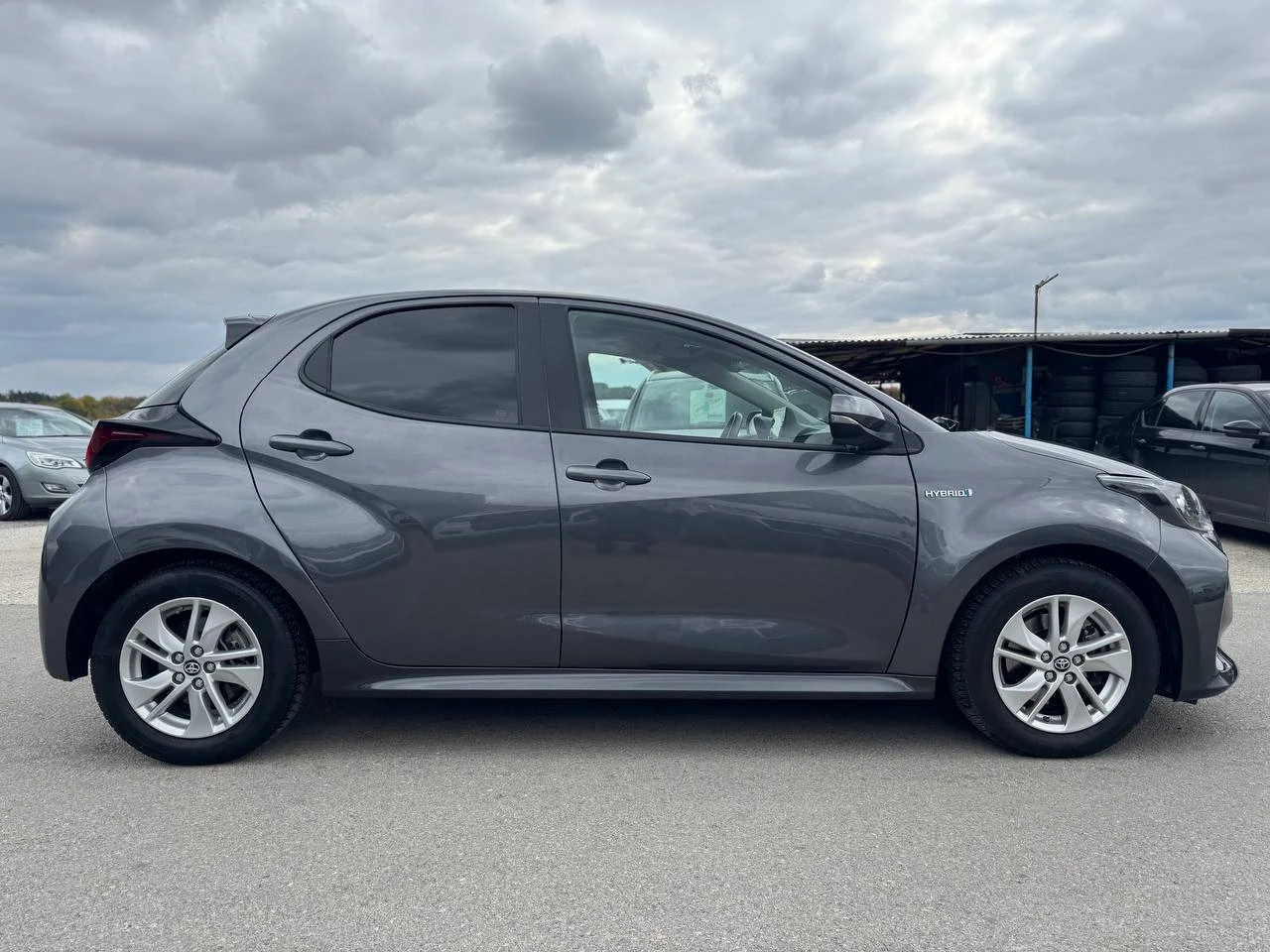 Toyota Yaris 1.5Hybrid e-CVT - изображение 9 | Auto.bg Toyota Yaris 1.5Hybrid e-CVT - изображение 9