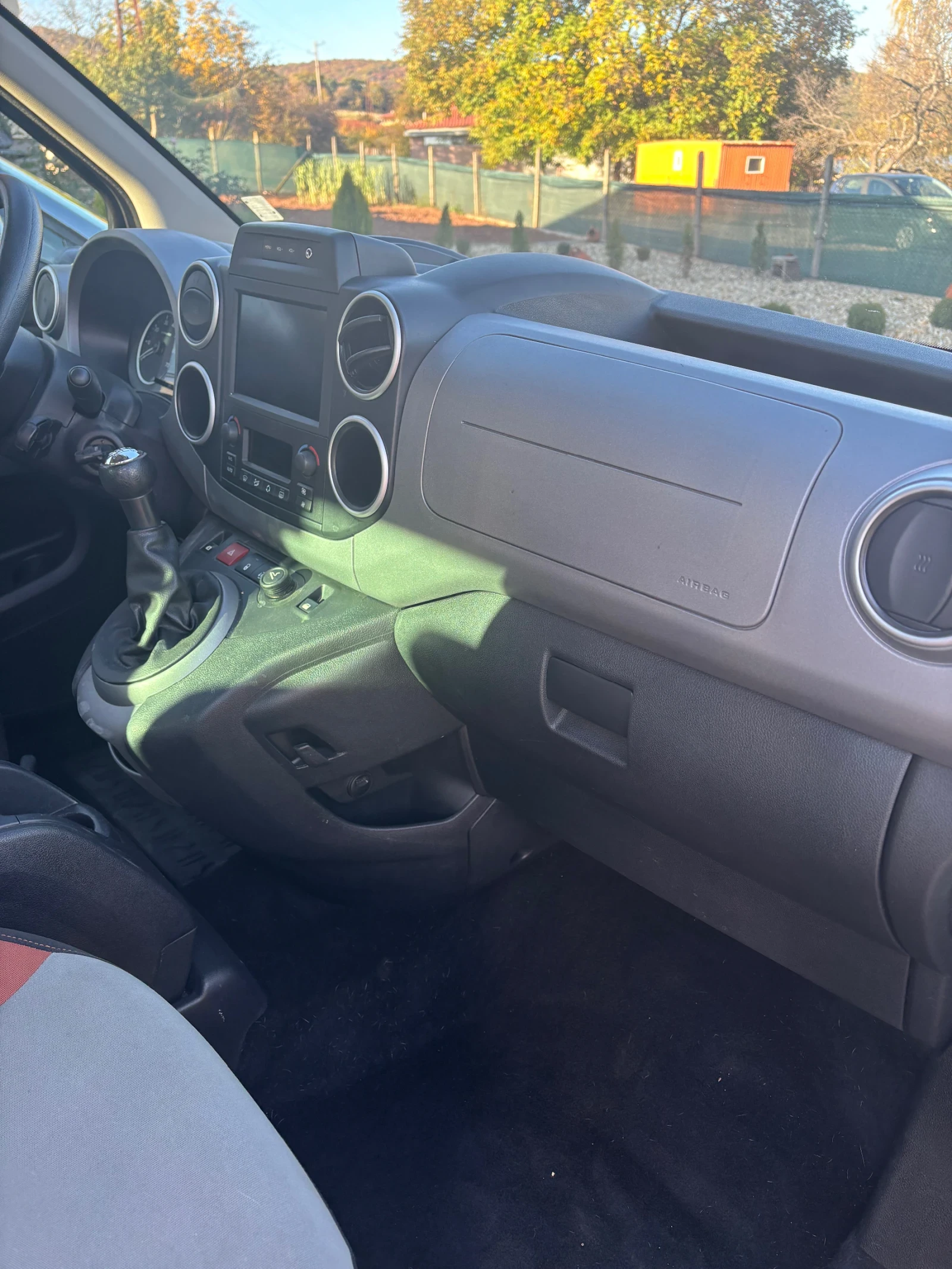 Peugeot Partner  - изображение 10 | Auto.bg Peugeot Partner  - изображение 10