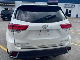 Toyota Highlander * XLE * ПОДГРЕВ * КАМЕРА * ПАМЕТ * NAVI - 16900 € / 33053.53 лв. - 11049311 4 | Car24.bg Toyota Highlander * XLE * ПОДГРЕВ * КАМЕРА * ПАМЕТ * NAVI - 16900 € / 33053.53 лв. - 11049311 4