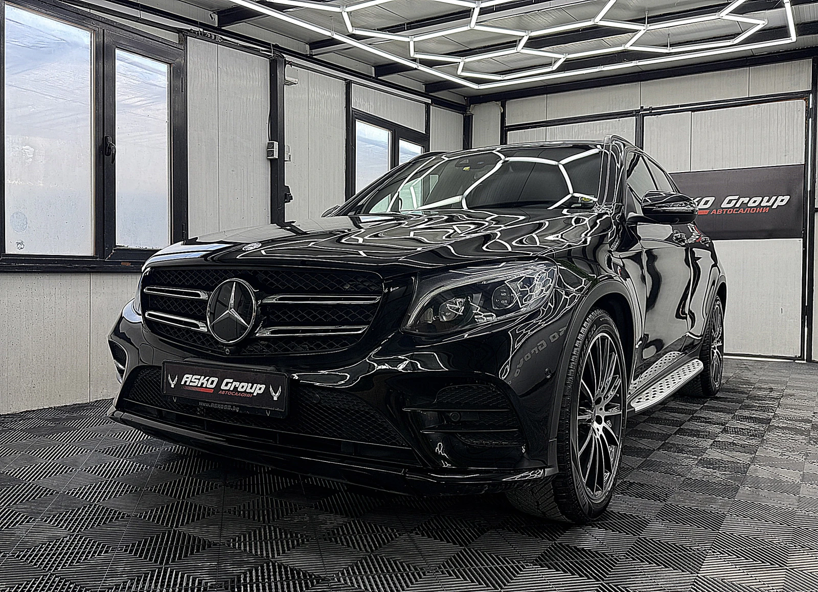 Mercedes-Benz GLC 250 designo/AMG-/PANORAMA/KeylessGo/ ГЕРМАНИЯ ЛИЗИНГ | Auto.bg — изображение 1 Mercedes-Benz GLC 250 designo/AMG-/PANORAMA/KeylessGo/ ГЕРМАНИЯ ЛИЗИНГ | Auto.bg — изображение 1