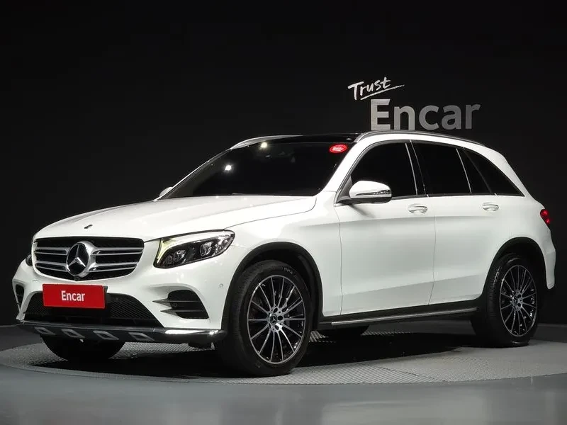 Mercedes-Benz GLC 300 4MATIC AMG Line Coupe* Burmester | Auto.bg — изображение 1 Mercedes-Benz GLC 300 4MATIC AMG Line Coupe* Burmester | Auto.bg — изображение 1