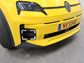 Renault 5 E-Tech Electric Comfort Range LED CarPlay LED - 28095 € - 11318070 2 | Car24.bg Renault 5 E-Tech Electric Comfort Range LED CarPlay LED - 28095 € - 11318070 2
