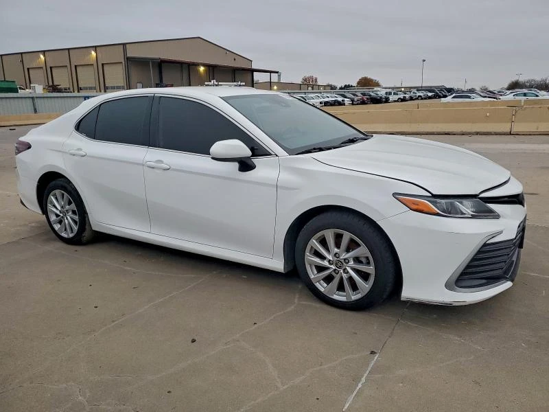 Toyota Camry LE - 12670 € / 24780.37 лв. - 82728772 1 | Car24.bg Toyota Camry LE - 12670 € / 24780.37 лв. - 82728772 1