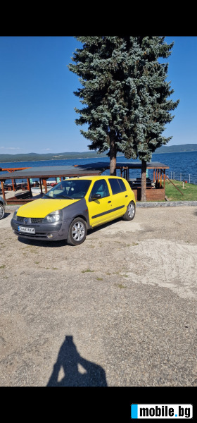     Renault Clio ~1 500 .