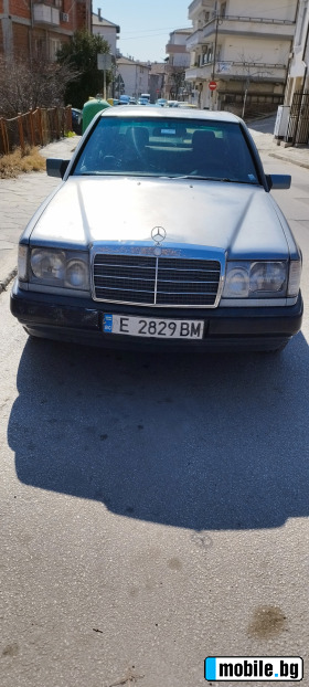     Mercedes-Benz 124 300 D ~4 000 .