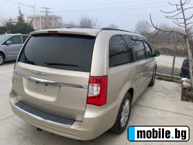 Chrysler Town and Country Touring  | Mobile.bg   5