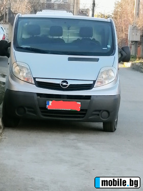     Opel Vivaro ~10 500 .