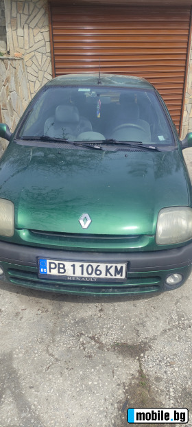     Renault Clio ~2 500 .