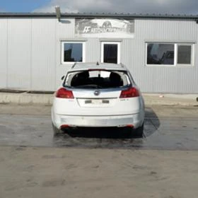 Opel Insignia 2.0 CDTI 4X4, снимка 4
