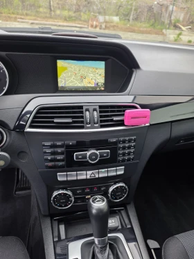 Mercedes-Benz C 200, снимка 10