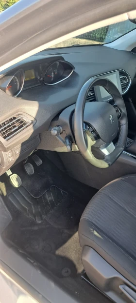 Обява за продажба на Peugeot 308 1.6i ~14 398 лв. - изображение 6