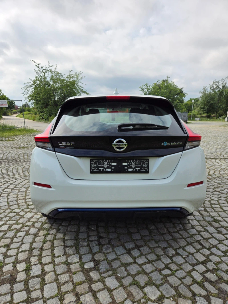 Nissan Leaf  40 KWh, снимка 8 - Автомобили и джипове - 45727338