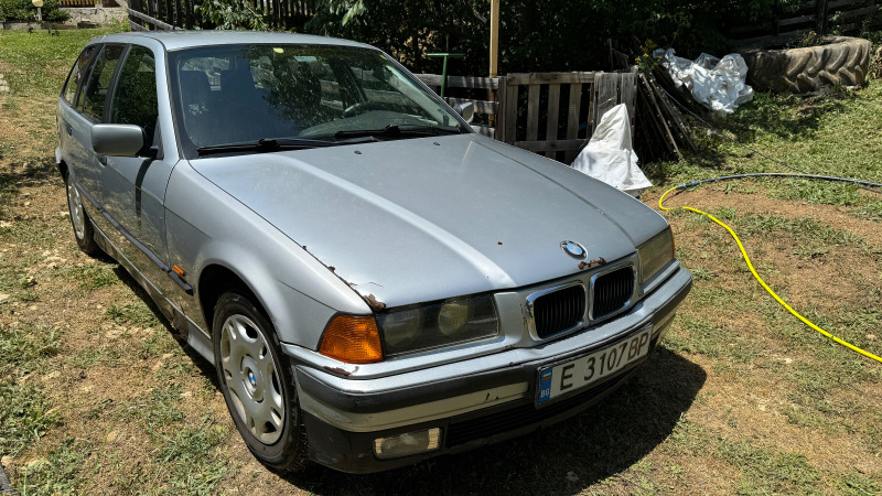 BMW 320 320i, снимка 2 - Автомобили и джипове - 46405099