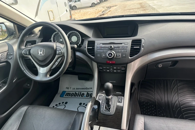 Honda Accord 2.4i Executive , снимка 14 - Автомобили и джипове - 49235833