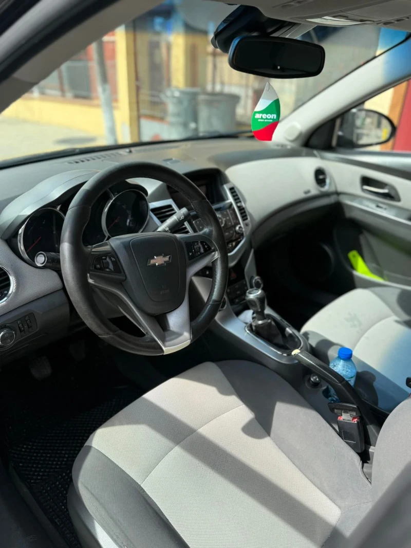 Chevrolet Cruze 2.0, снимка 2 - Автомобили и джипове - 52661221
