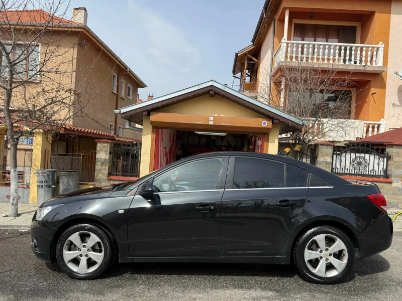 Chevrolet Cruze 2.0, снимка 4 - Автомобили и джипове - 52661221