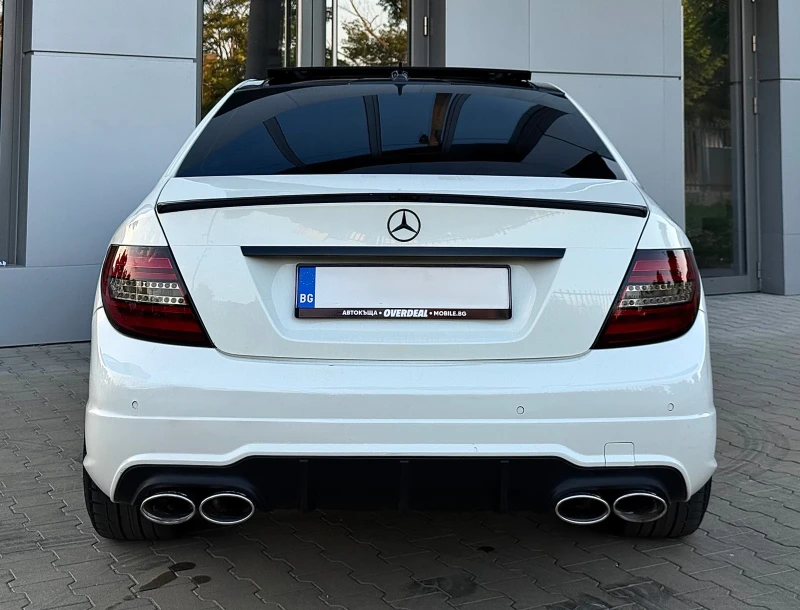 Mercedes-Benz C 250 d* AMG* PANO* DIGITAL* ЛИЗИНГ, снимка 5 - Автомобили и джипове - 51515564