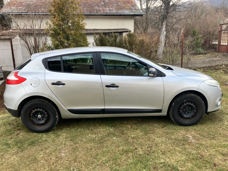 Renault Megane 1.5dci/ProMobile/2012/90кс, снимка 3 - Автомобили и джипове - 51924631