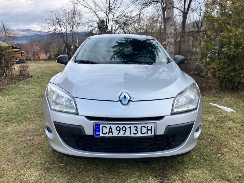 Renault Megane 1.5dci/ProMobile/2012/90кс, снимка 2 - Автомобили и джипове - 51924631