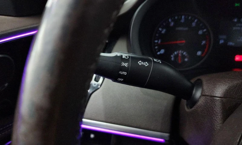 Kia Stinger 2.0 Turbo 2WD * НАЙ-ДОБРА ЦЕНА В БЪЛГАРИЯ* , снимка 14 - Автомобили и джипове - 51965232