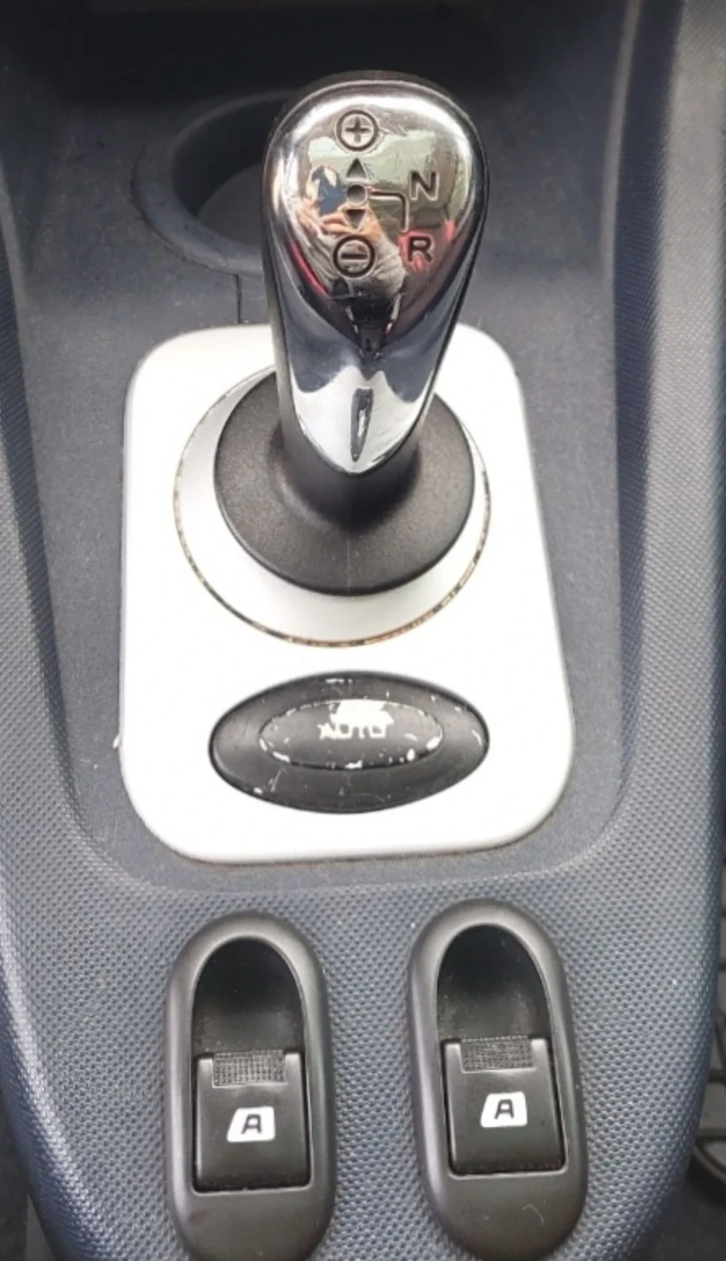 Peugeot 1007 Бензин/Газ, снимка 15 - Автомобили и джипове - 52138471