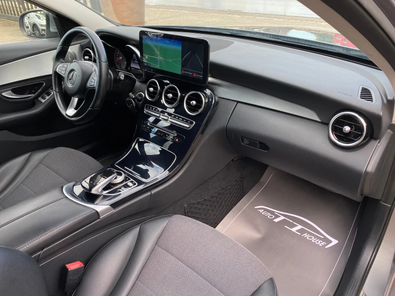 Mercedes-Benz C 220 AMG-Pack, снимка 10 - Автомобили и джипове - 52201088
