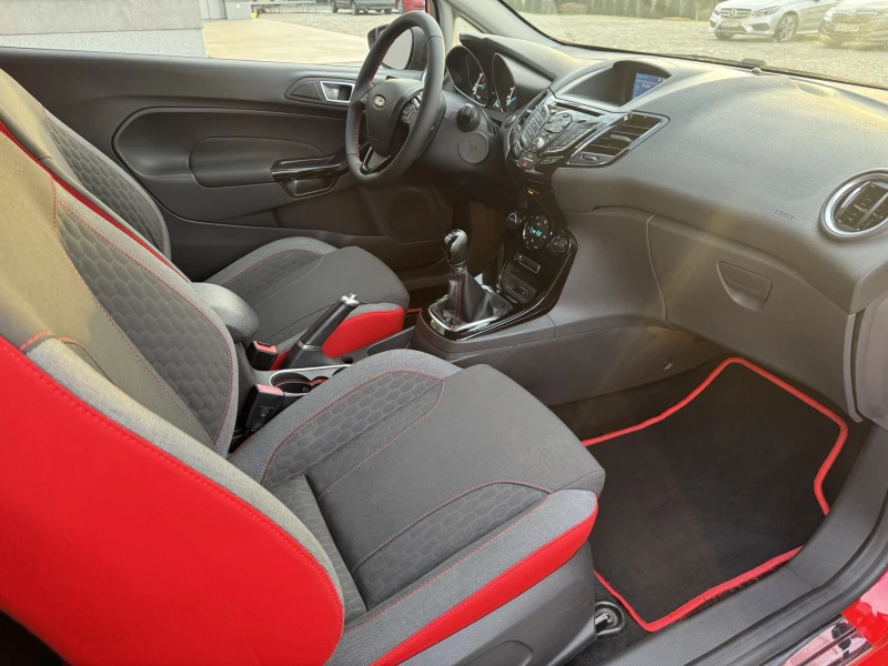 Ford Fiesta ST GERMANY, снимка 12 - Автомобили и джипове - 52830329